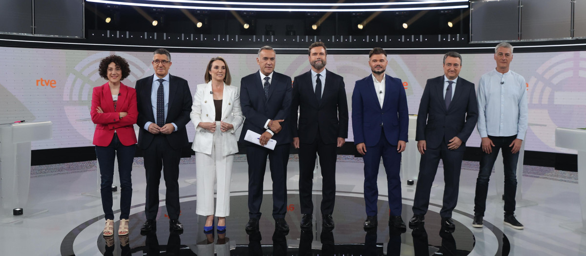 Los siete portavoces, al comienzo del debate