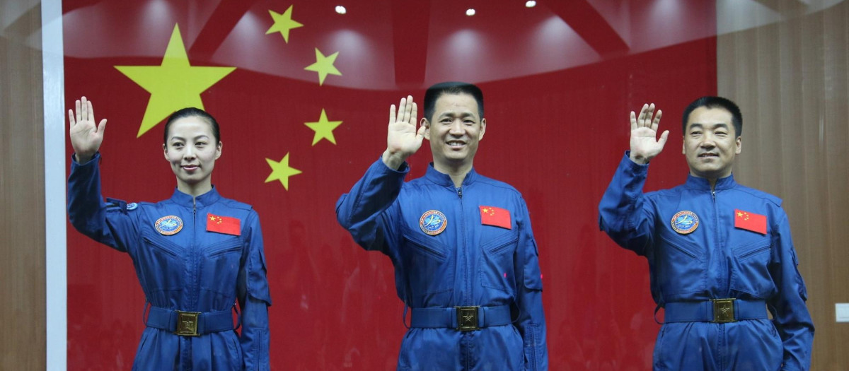 Tripulación de la misión Shenzhou 10, llevada a cabo en 2013