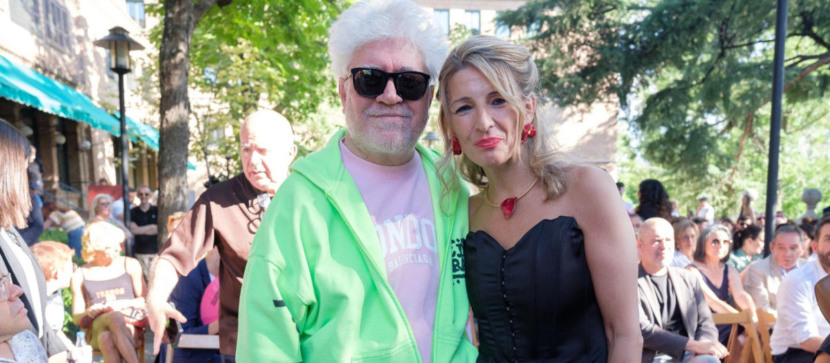 Pedro Almodóvar y Yolanda Díaz