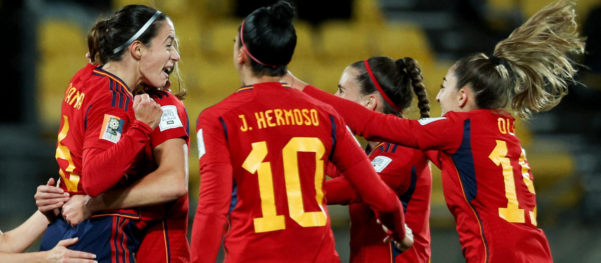 España brilla en su debut en el Mundial