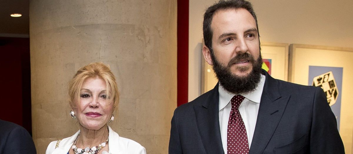 Carmen Cervera y Borja Thyssen durante la inauguració de la exposición " Víctor Vasarely:el nacimiento del Pop Art " en Madrid
06/06/2018