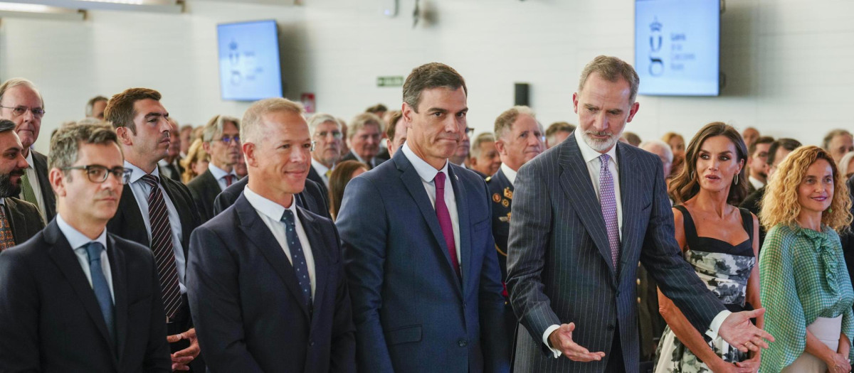 El Rey, junto a Pedro Sánchez, en la inauguración de las Galería de las Colecciones Reales