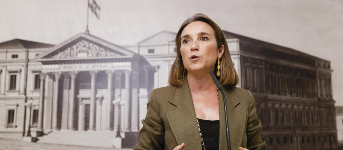 MADRID, 26/07/2023.- La portavoz parlamentaria del PP, Cuca Gamarra, en declaraciones este miércoles que se ha reunido la Diputación Permanente del Congreso. EFE/ Mariscal