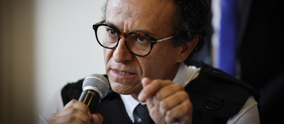 El periodista Christian Zurita asumió la candidatura presidencial tras el asesinato de Villavicencio