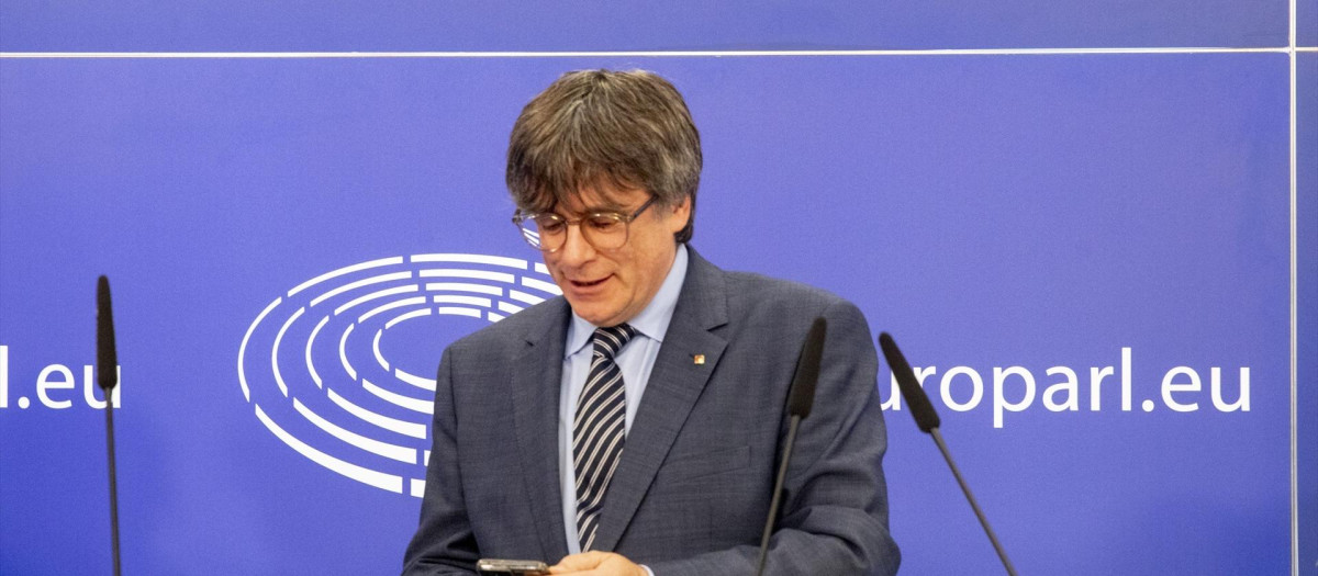 Catalan leader in exile Carles Puigdemont pictured during a press conference regarding the evaluation of the sentence of the Court of the European Union on the lifting of the euro-parliamentary immunity of Catalan leader Puigdemont and separatists Comin and Ponsati, Wednesday 05 July 2023, at the European parliament, in Brussels.
Editorial licence valid only for Spain and 3 MONTHS from the date of the image, then delete it from your archive. For non-editorial and non-licensed use, please contact EUROPA PRESS.
Europa Press / Europa Press
(Foto de ARCHIVO)
05/7/2023