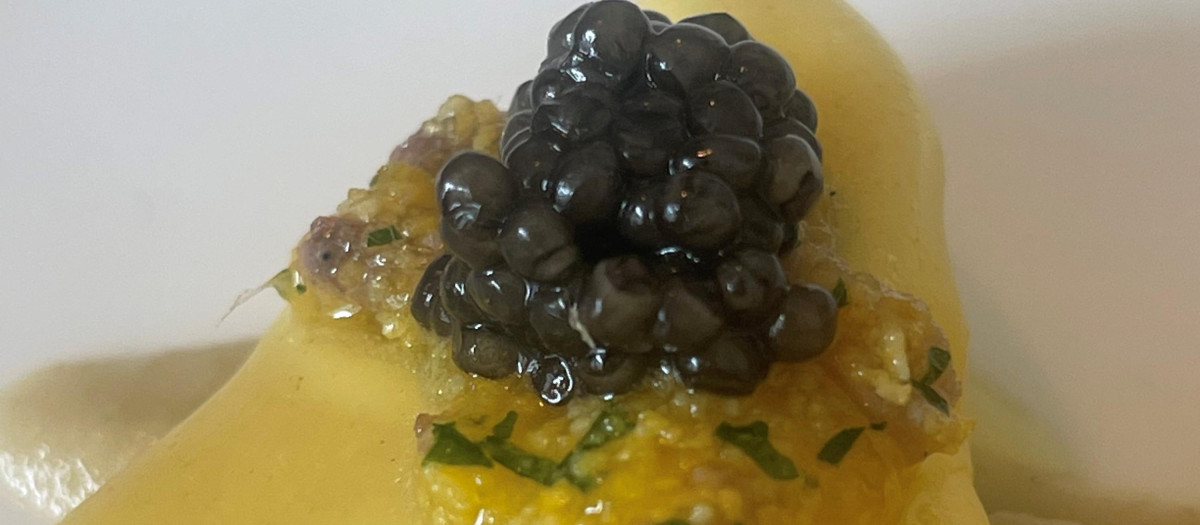 Ravioli con caviar