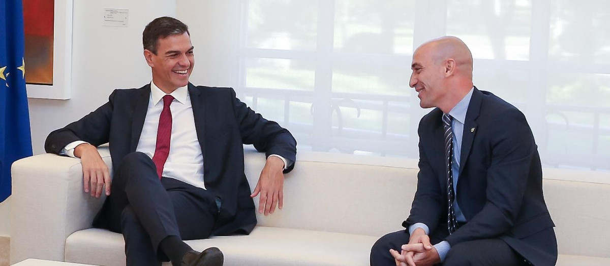 Pedro Sánchez y Luis Rubiales, en Moncloa en septiembre de 2018