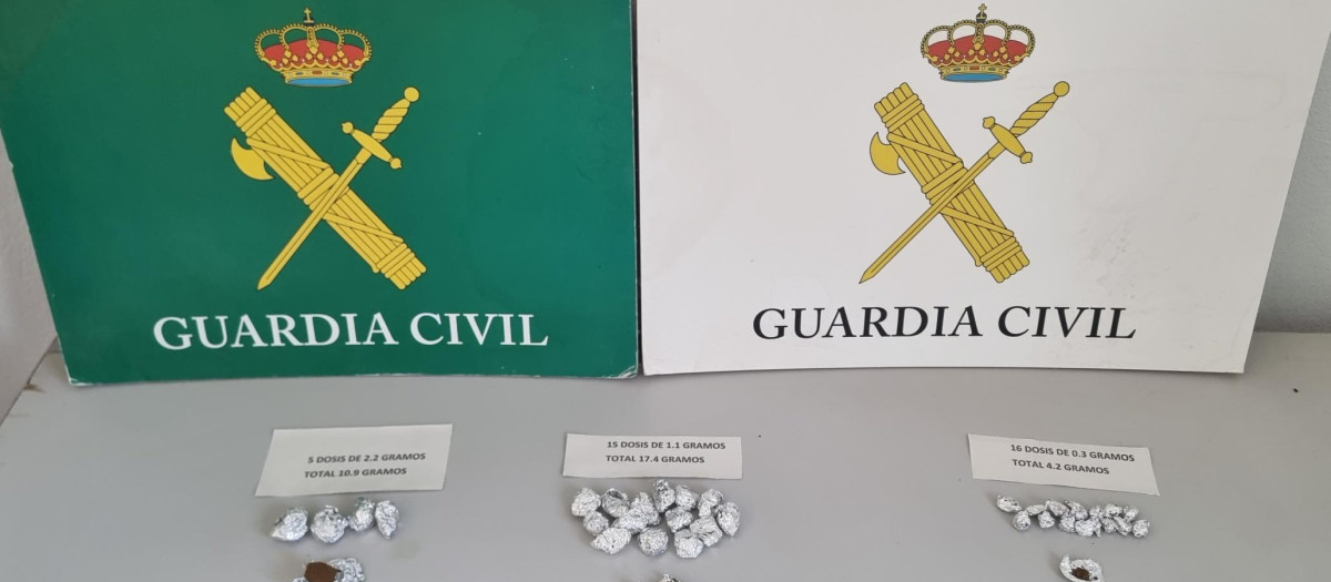 Droga intervenida por la Guardia Civil en Villa del Río