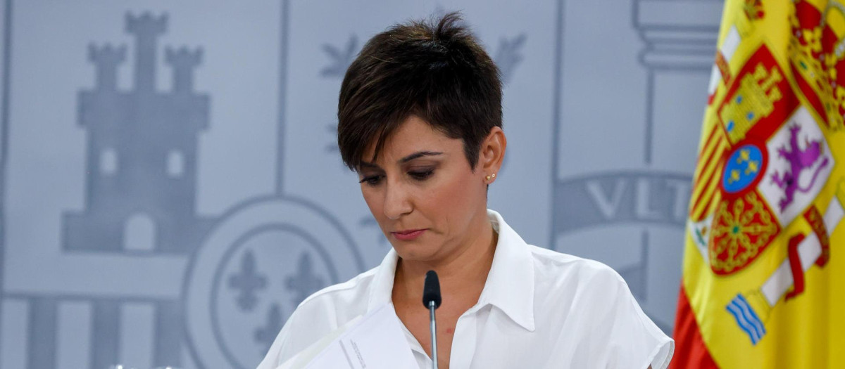MADRID, 05/09/2023.-  La ministra de Política Territorial y portavoz del Gobierno, Isabel Rodríguez durante la rueda de prensa tras la reunión del Consejo de Ministros, este martes. EFE/ Juan Carlos Hidalgo