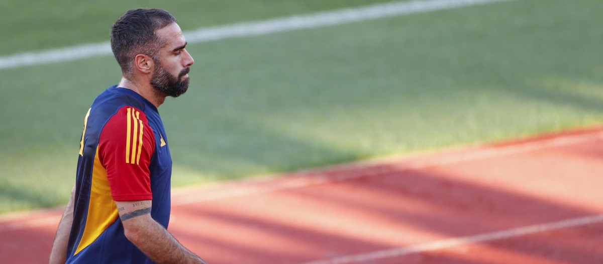 Dani Carvajal, en uno de los entrenamientos de la selección española