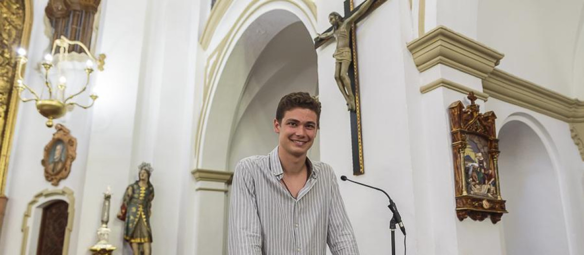 El obispo celebra el nombramiento de un nuevo diácono por la Fuensanta