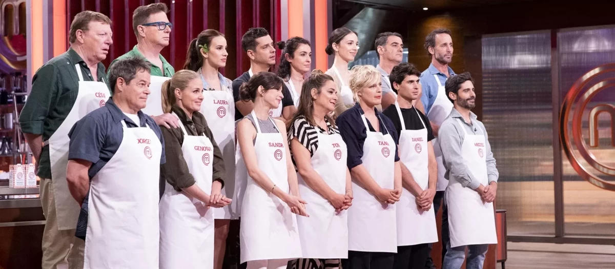asi-comienza-masterchef-celebrity-8-poner-limite-fogones-15-famosos_98