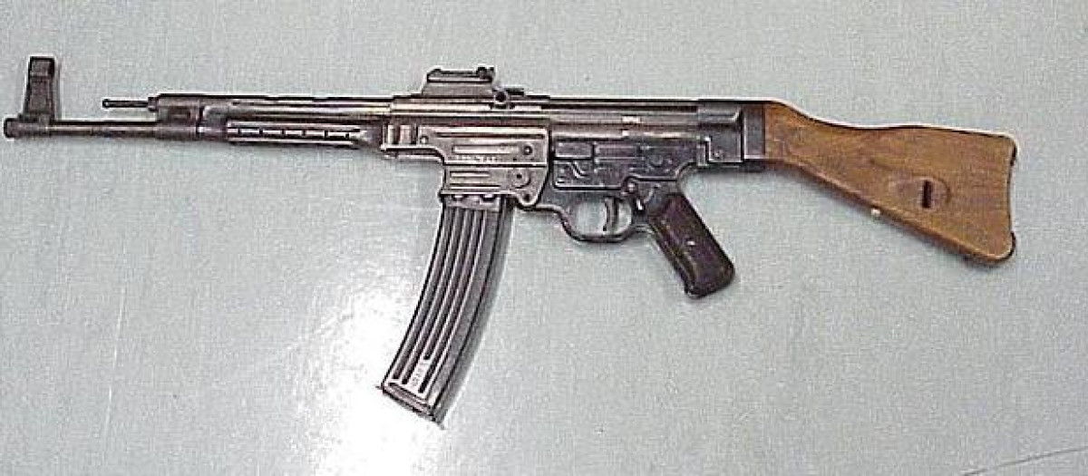 STG 44