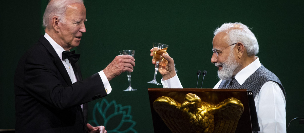 El presidente Joe Biden y el primer ministro indio Narendra Modi en una cena en la Casa Blanca