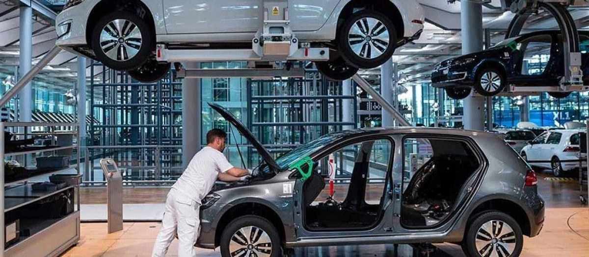 Fábrica de cristal de VW en Dresde, Alemania