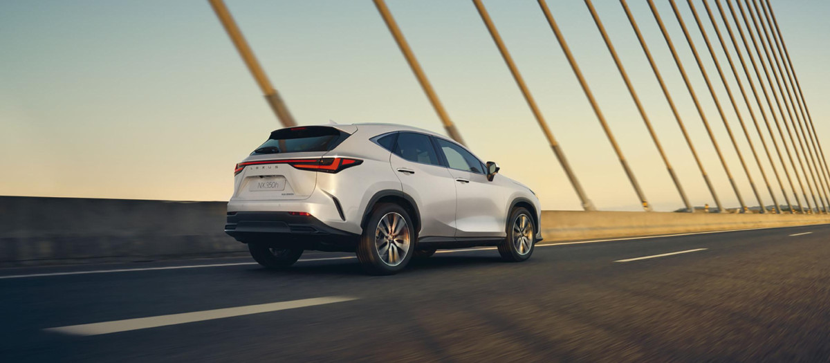 El nuevo Lexus NX ofrece hasta 65 kilómetros de autonomía