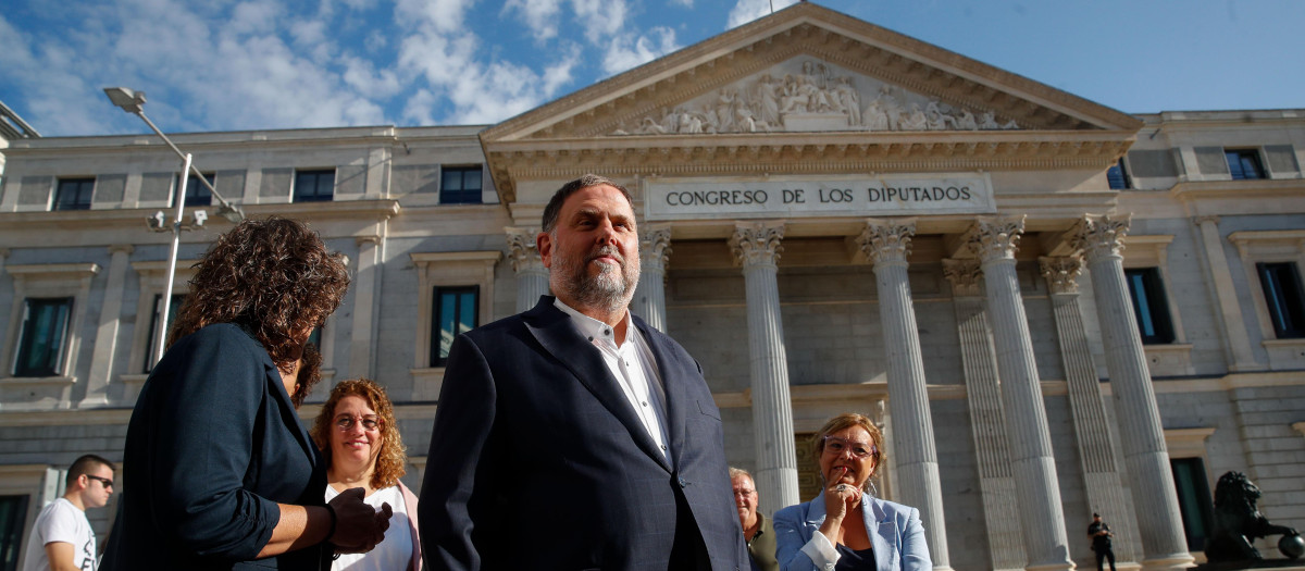 Oriol Junqueras, este martes a las puertas del Congreso