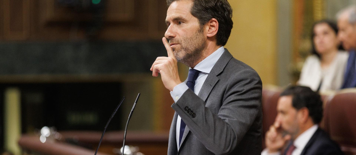 El vicesecretario de Cultura y Sociedad Abierta del Partido Popular y diputado, Borja Sémper, interviene durante una sesión plenaria en la se aprueba el uso de las lenguas cooficiales en el Congreso de los Diputados, a 19 de septiembre de 2023, en Madrid (España). La aprobación 'exprés' del uso del catalán, el euskera y el gallego permitirá que los diputados puedan expresarse en todas esas lenguas en el Congreso a partir de hoy. La propuesta de la nueva presidenta de la Mesa del Congreso de los Diputados, Francina Armengol, salió adelante con la oposición del PP y comenzará con intérpretes provisionales.
19 SEPTIEMBRE 2023;LENGUAS COOFICIALES;CONGRESO;LENGUAS
Eduardo Parra / Europa Press
19/9/2023