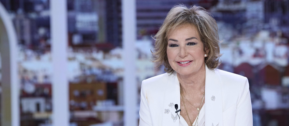 Ana Rosa se estrenó este lunes al frente de TardeAR