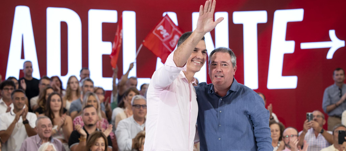 Pedro Sánchez y Juan Espadas, en un reciente acto del PSOE en Málaga