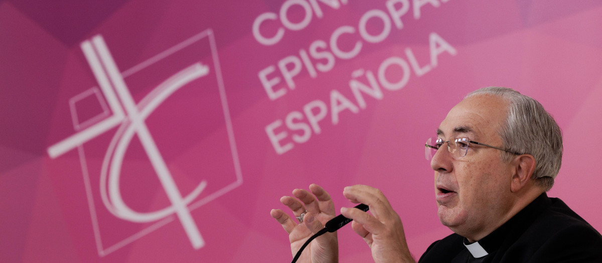 El portavoz de la Conferencia Episcopal Española ha comparecido para dar cuentas de las decisiones de la Comisión Permanente