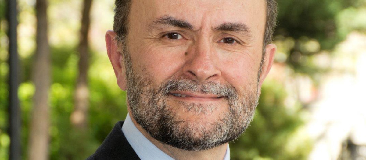 Alfonso V. Carrascosa