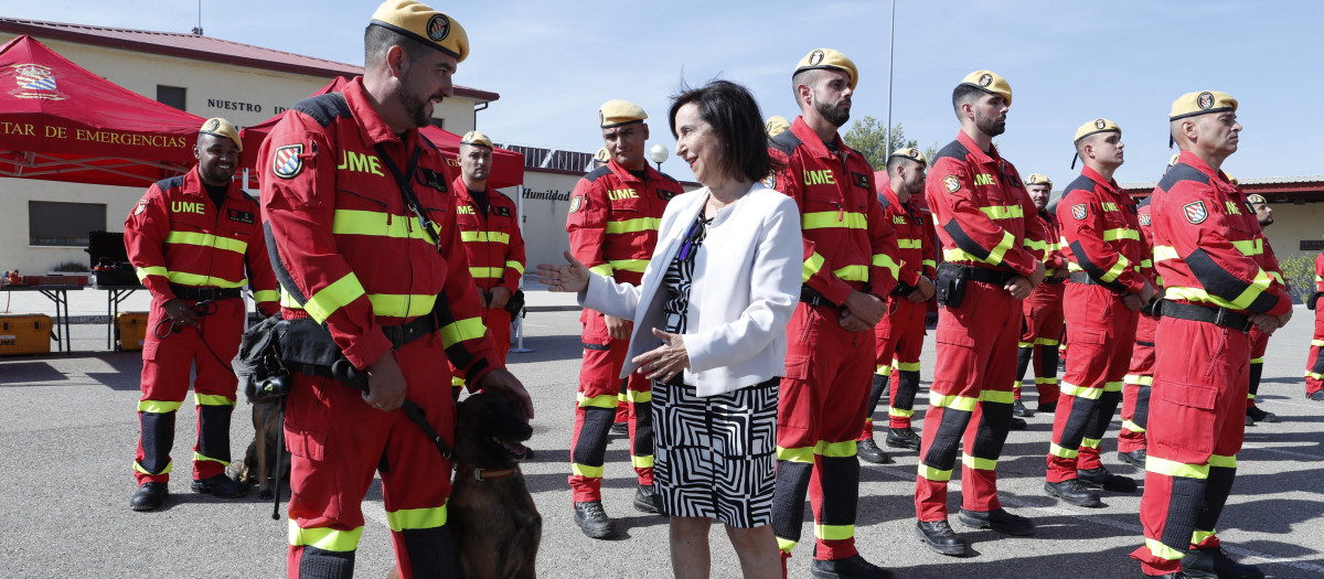 Robles ensalza la labor de la UME en el terremoto de Marruecos ...