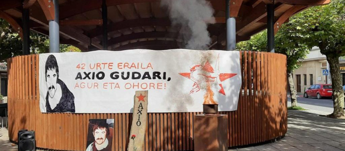 Imagen del homenaje que se tributó al etarra hace dos años