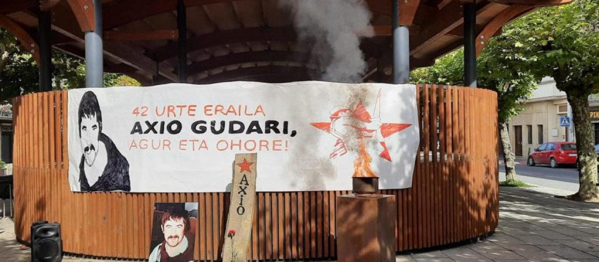 Imagen del homenaje que se tributó al etarra hace dos años
