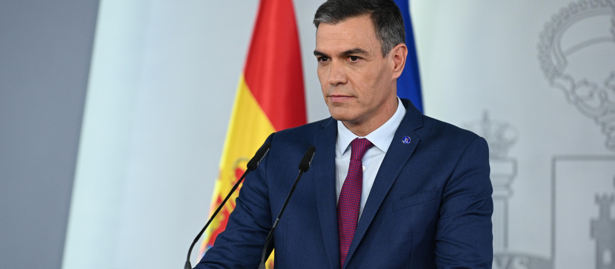 Pedro Sánchez durante su comparecencia en la Moncloa, tras ser designado por el Rey
