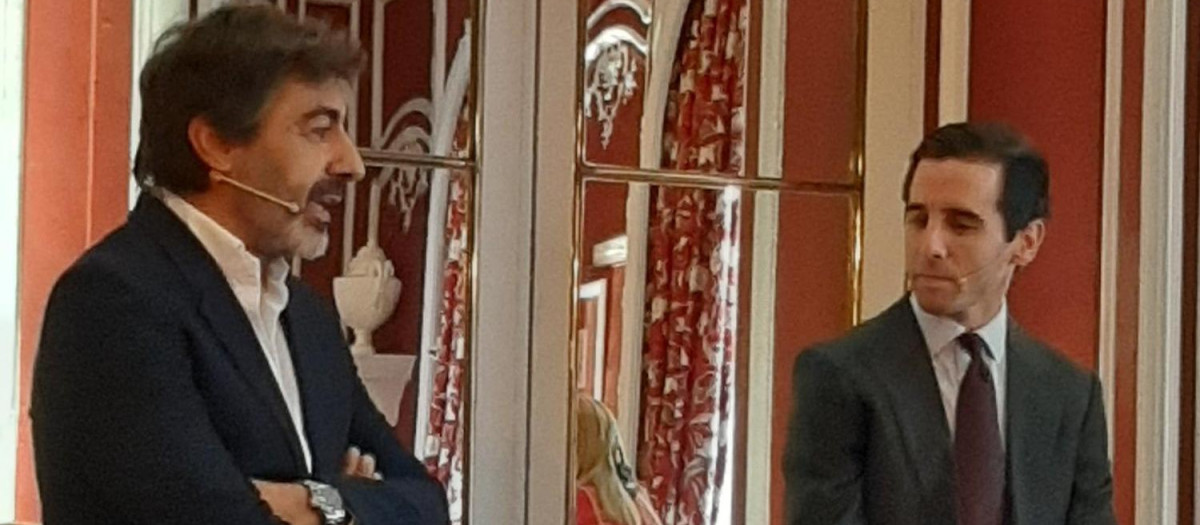 El escritor Juan del Val junto a su amigo el matador (e ingeniero agrónomo) Juan Ortega