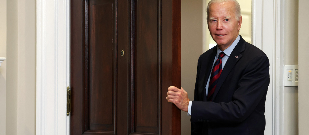 El presidente Joe Biden tras un discurso en la Casa Blanca
