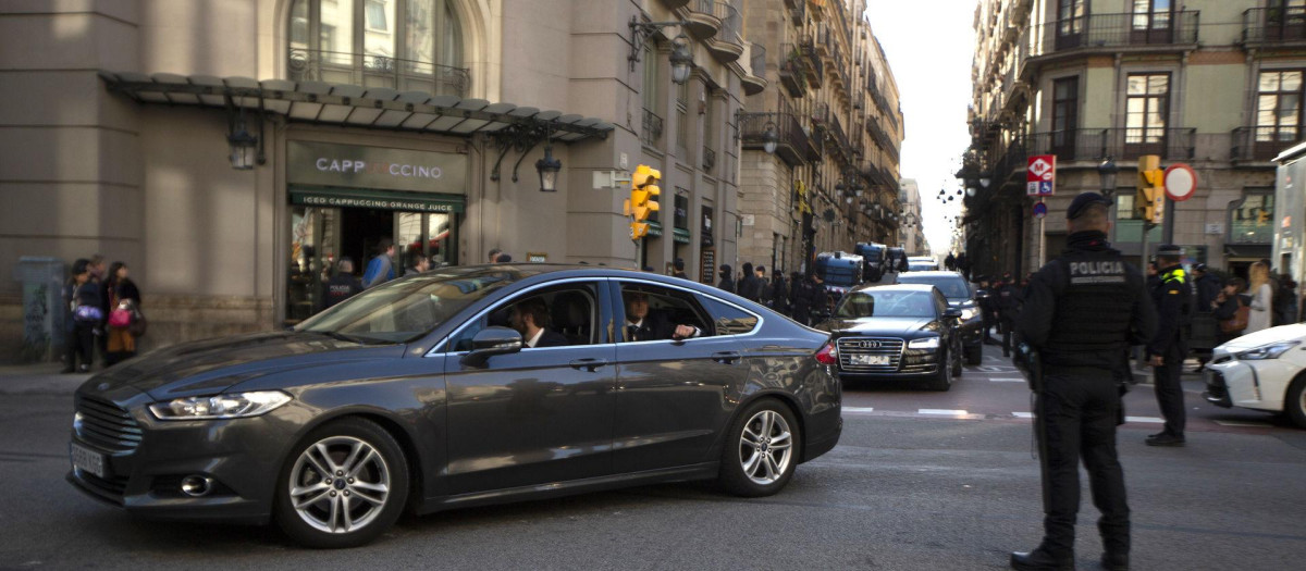 Ford Mondeo o Toyota Prius, dos de los modelos híbridos del Gobierno