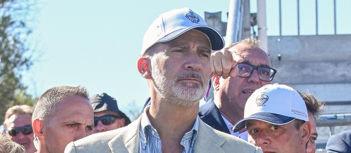 King Felipe VI enjoys the golf tournament in Marbella. 24 September 2023