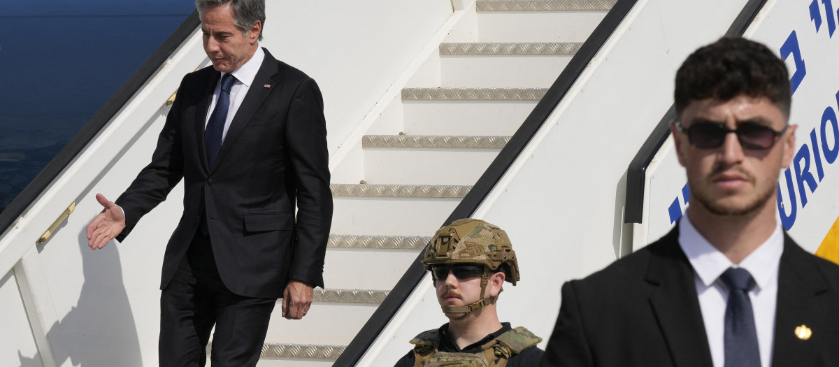 El secretario de Estado estadounidense, Antony Blinken, llega al aeropuerto Ben Gurion de Israel