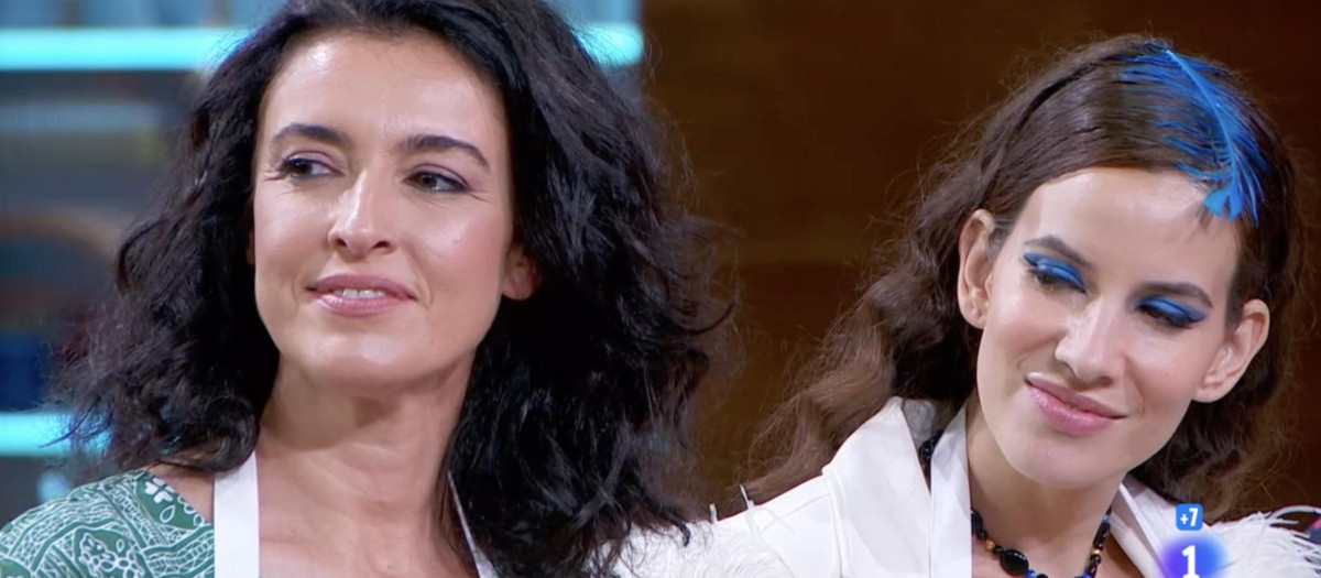 Blanca Romero, a la izquierda, en la gala de este jueves