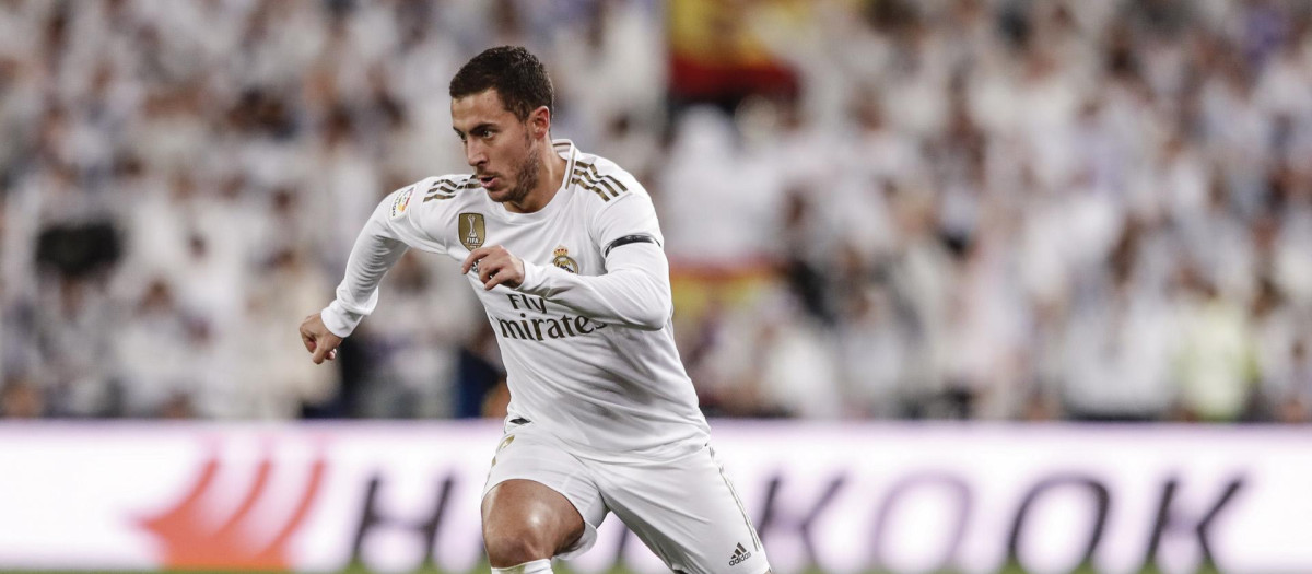 Eden Hazard (115 millones); es el fichaje más caro de la historia del Real Madrid. Llegó en 2019 procedente del Chelsea después de ser uno de los mejores jugadores de la Premier y del mundo. Se puede decir que relación calidad-precio ha sido el peor fichaje de la historia del club. Sus continuas lesiones y su pésimo estado de forma hizo que su paso por Madrid fuese para olvidar. Acaba de anunciar su retirada del fútbol a sus 32 años