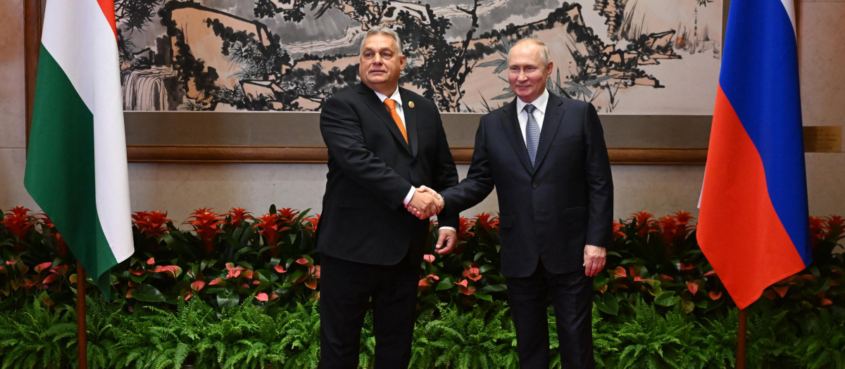 Viktor Orbán y Vladimir Putin en China