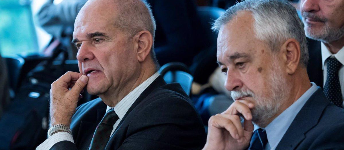 Los expresidentes Manuel Chaves y José Antonio Griñán, durante el juicio de los ERE