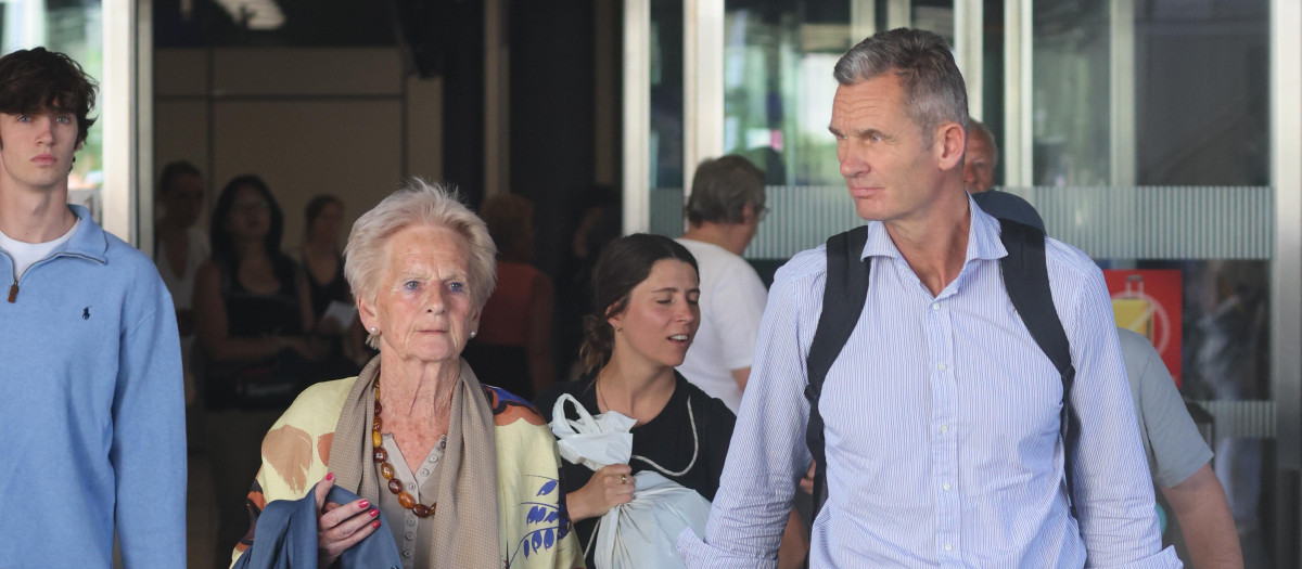 Iñaki Urdangarin and son Pablo Urdangarin and mother Claire Liebaert in Geneva on Thursday 16 June 2023.