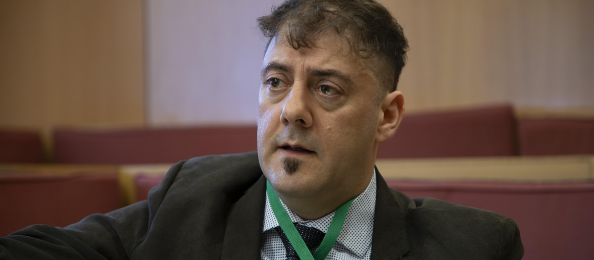 Ben Harnwell, editor internacional de War Room, de Steve Bannon.