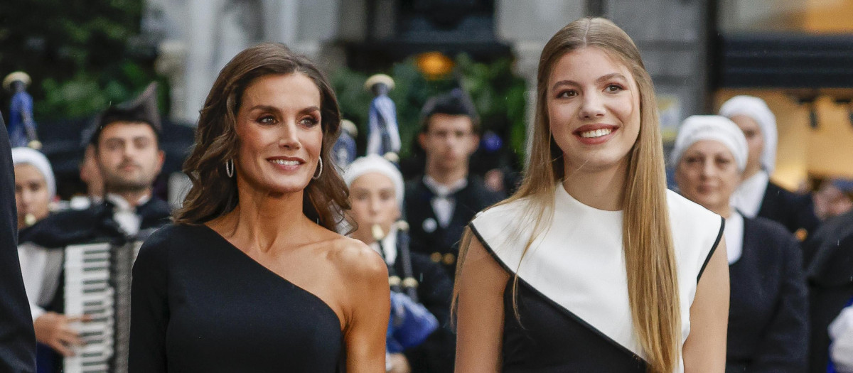 Spanish Queen Letizia and Sofia de Borbon during the Princess of Asturias Awards 2023 in Oviedo, on Friday 20 October 2023.