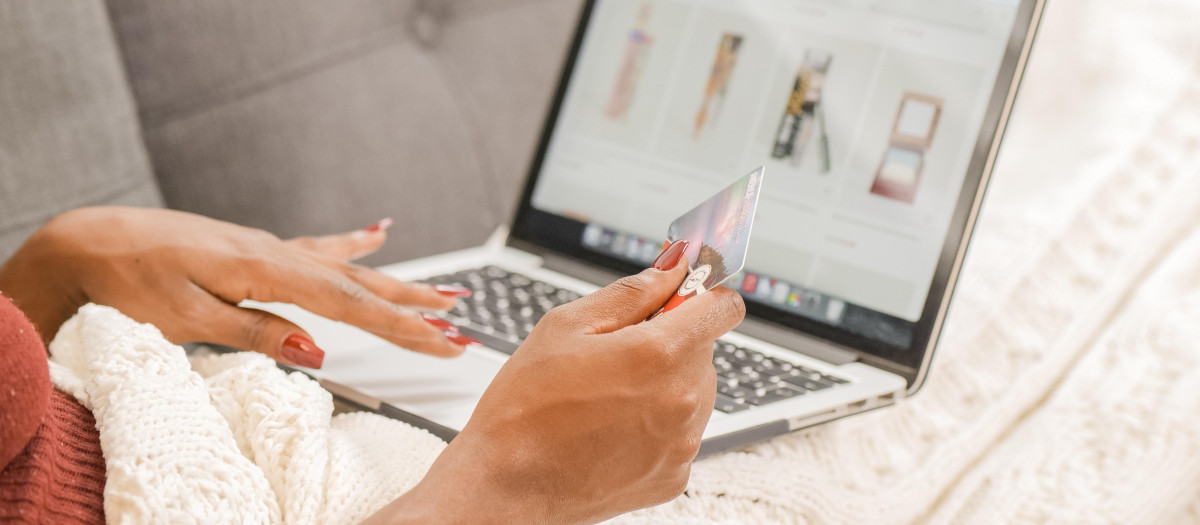 Las tarjetas prepago permiten comprar online de forma segura