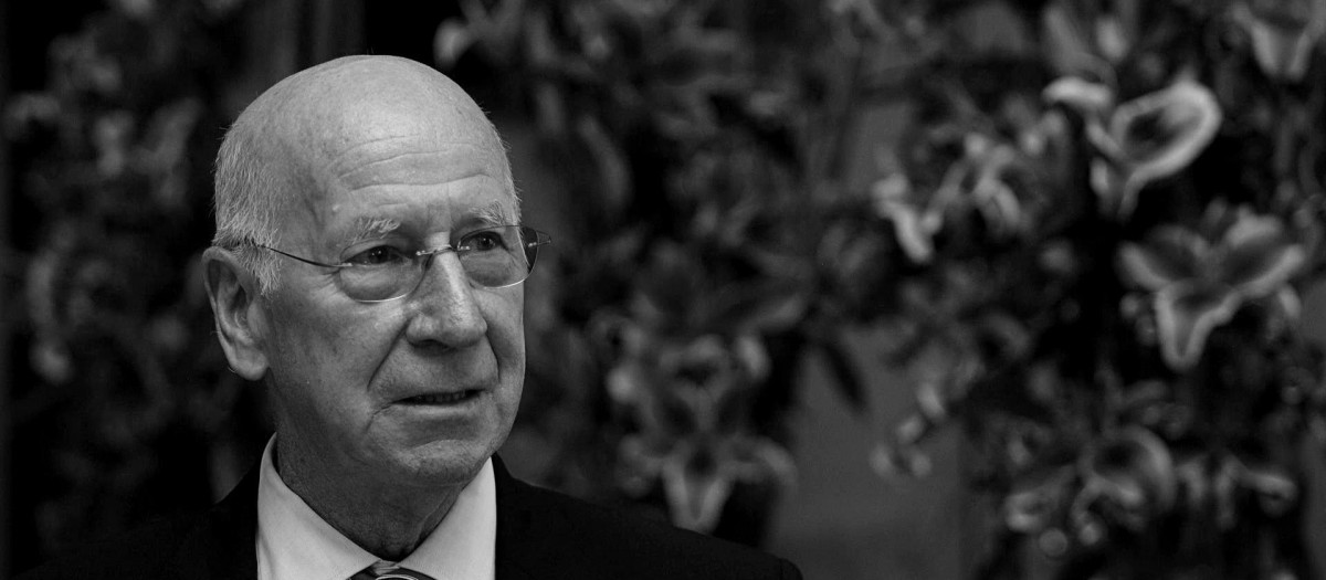 El ex jugador del Manchester United, Bobby Charlton, en una imagen de 2010