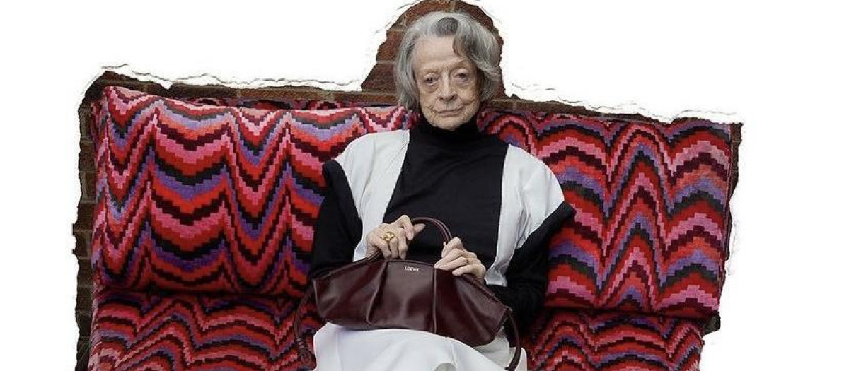 La actriz Maggie Smith en una de las fotografías de la nueva campaña otoño-iniverno de Loewe