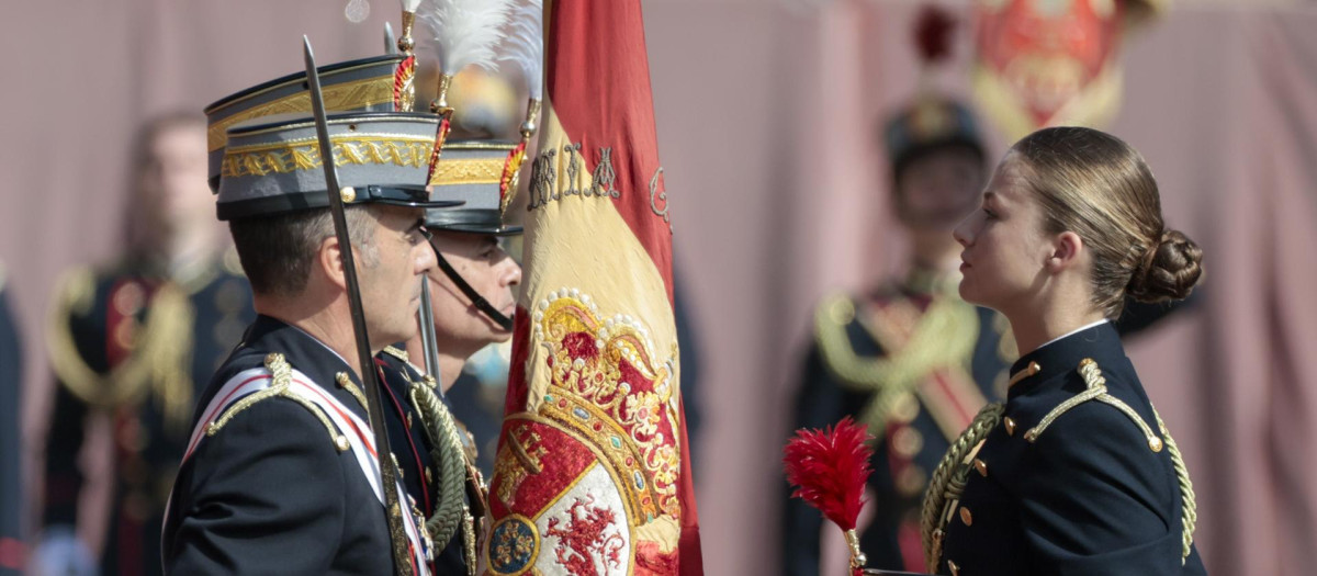 La Princesa Leonor durante su jura de bandera