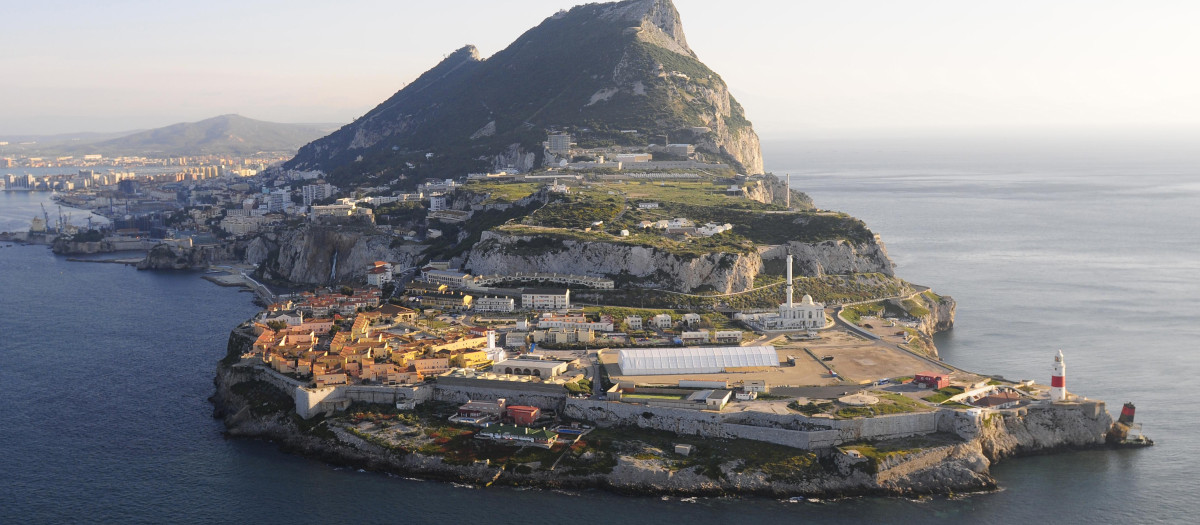 Vista aérea del extremo sur de Gibraltar