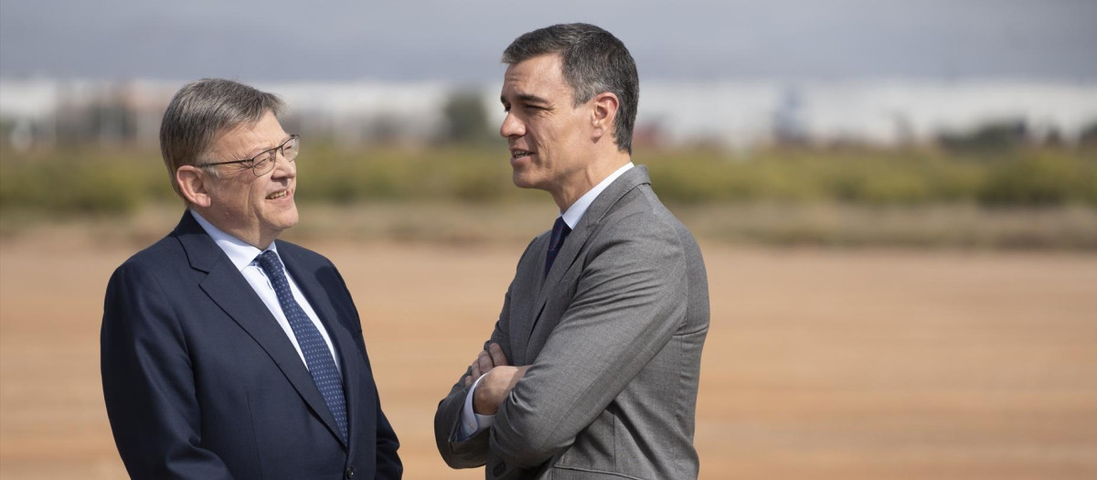 Ximo Puig y Pedro Sánchez, en Sagunto, en marzo de 2023