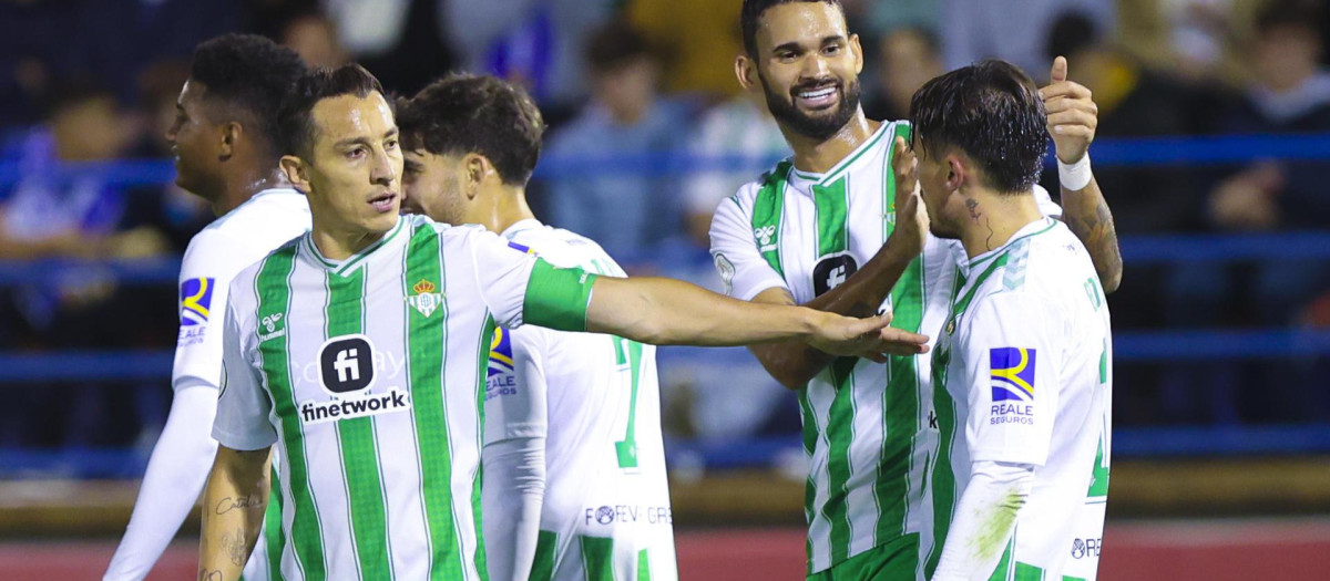 El Real Betis le endosó un 1-12 al Hernán Cortés en la primera ronda de Copa del Rey