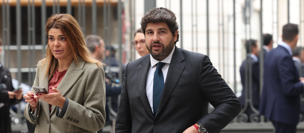 El presidente de la Región de Murcia, Fernando López Miras, a su llegada al Congreso de los Diputados este octubre